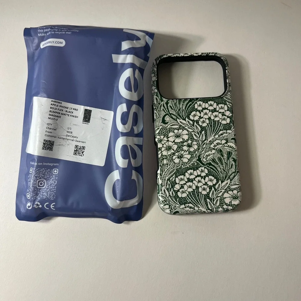 Casely Mystic Meadows Green Gardens Phone Case iPhone 17 Pro NIP